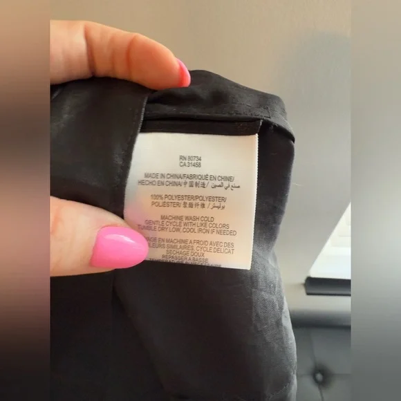 BCBGMAXAZRIA Black Sleeveless Blouse Size 0 - Picture 14 of 14